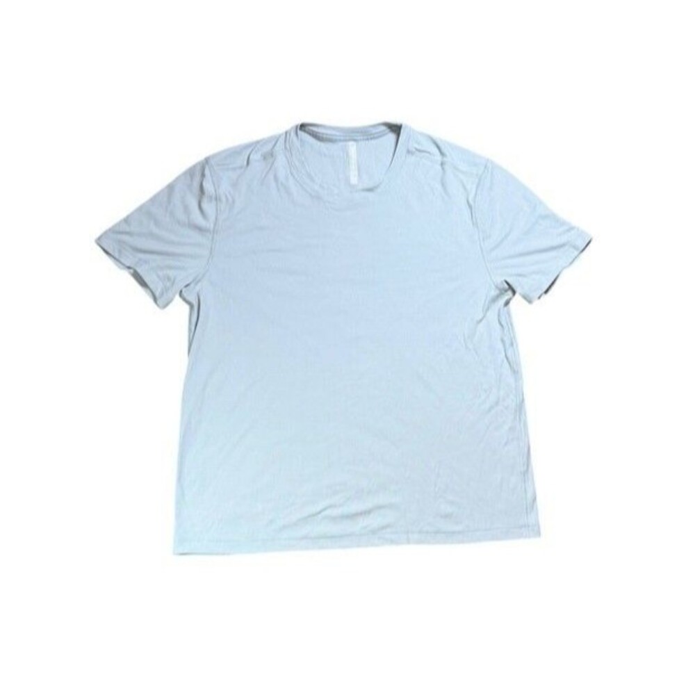 Ten Thousand Versatile Shirt Mens Size Medium Training Workout Performance Tee